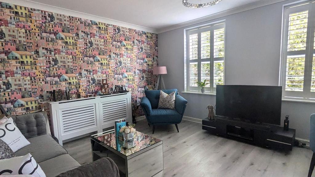 Apartment in Penarth, Penarth Marina - View 2