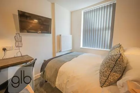 1 bedroom in a house share to rent - View 3