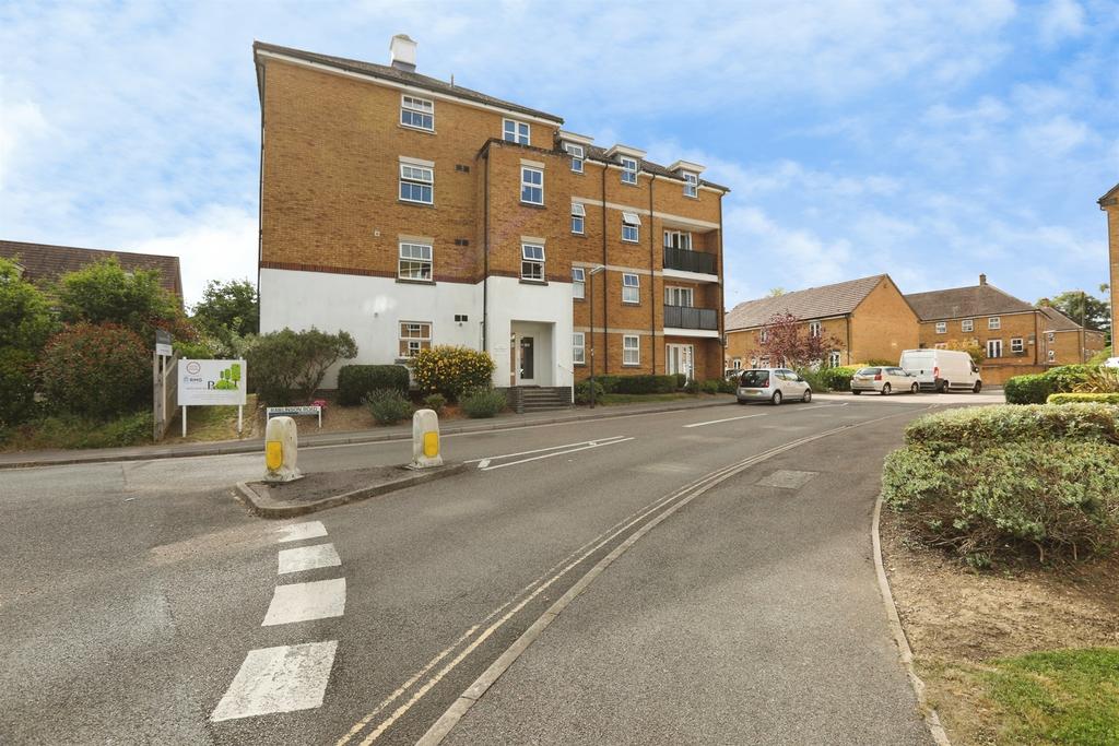 2 bedroom flat for sale