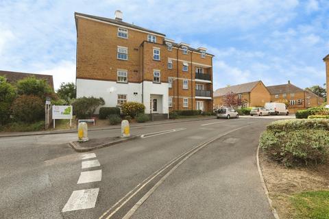2 bedroom flat for sale, Rawlinson Road, Crawley