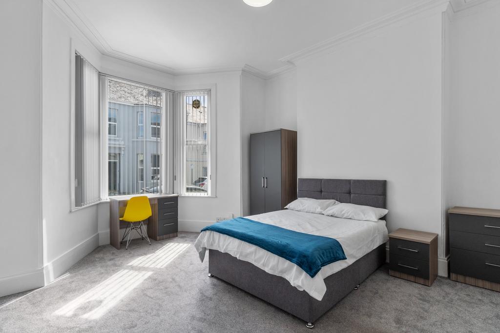 1 bedroom in a house share to rent