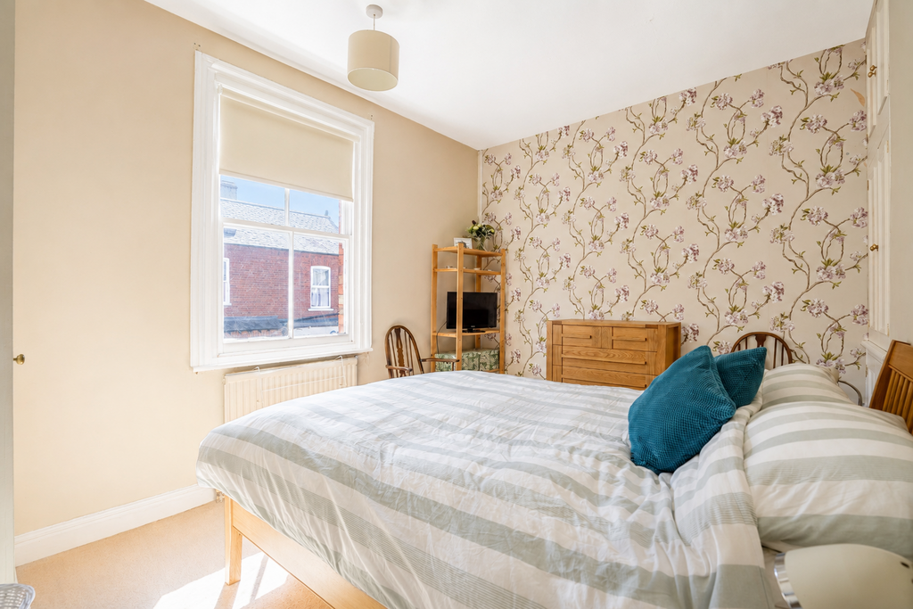 House in York, Scarcroft, South Bank - More