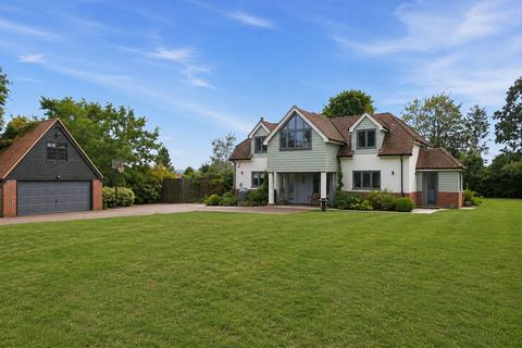4 bedroom detached house for sale, Brentwood Road, Marden Ash, CM5