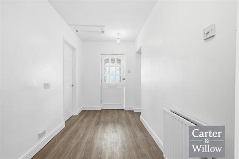 3 bedroom end of terrace house to rent, Shortcrofts Road, Essex