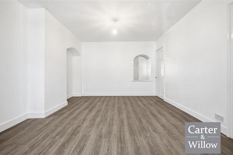 3 bedroom end of terrace house to rent, Shortcrofts Road, Essex
