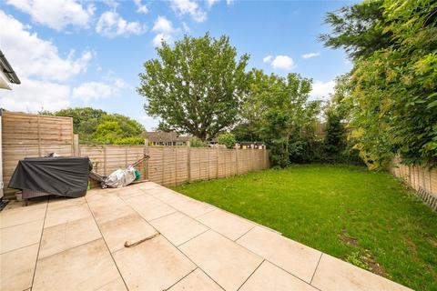 3 bedroom terraced house to rent, Elmshurst Crescent, London, N2
