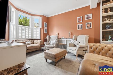 3 bedroom house for sale, Gloucester Road, London