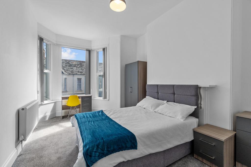 1 bedroom in a house share to rent
