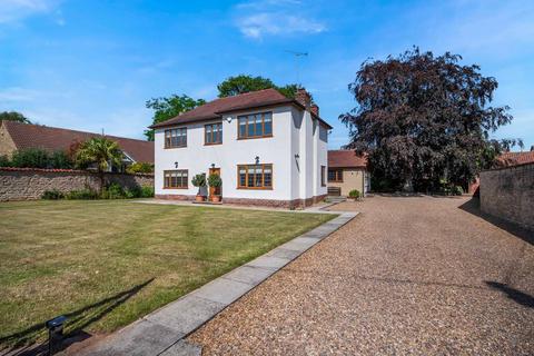 4 bedroom detached house for sale, St. Marys Road, Doncaster DN11