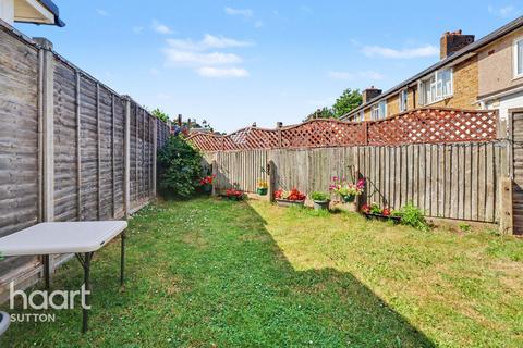 St Albans Grove, Carshalton