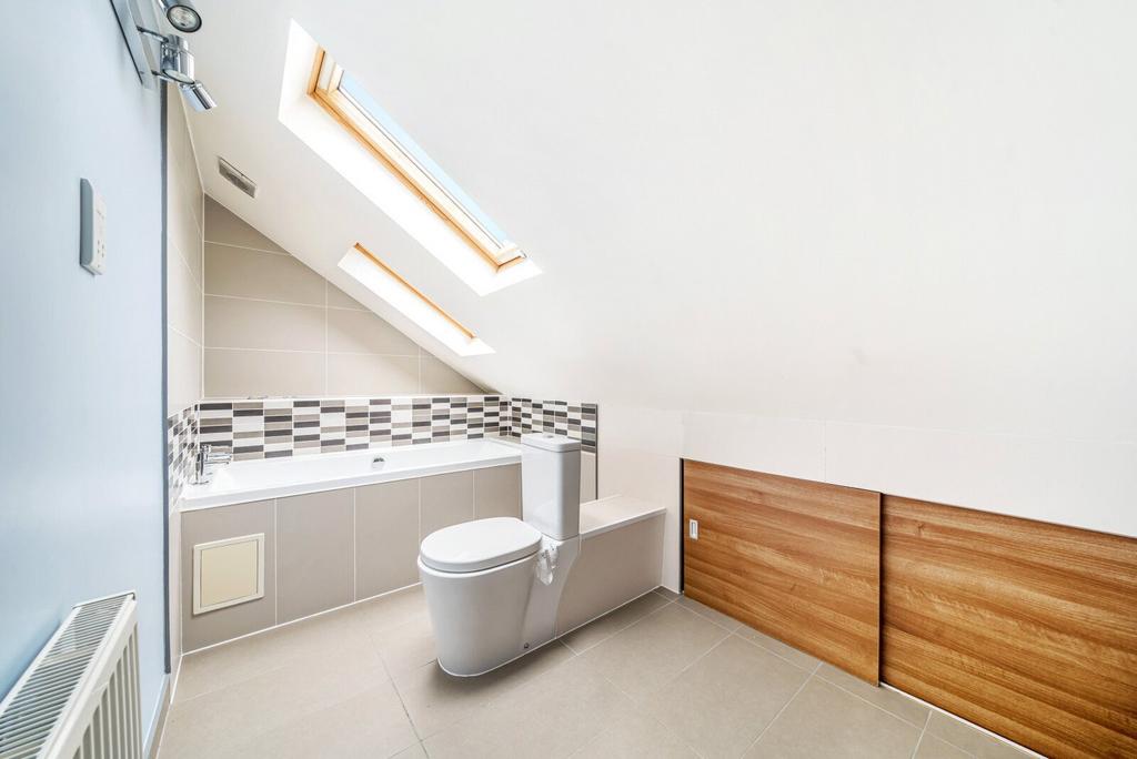 En-Suite Bathroom