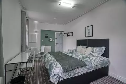 1 bedroom in a house share to rent – pohled 2