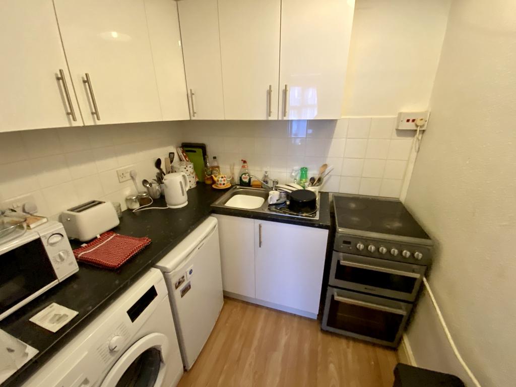 Bingham Road, Nottingham, NG5 - View 4