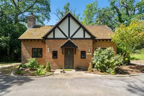 2 bedroom detached house to rent - View 4