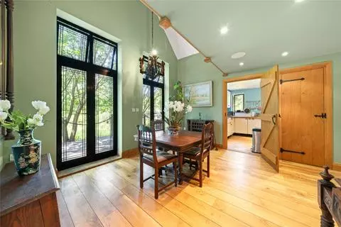 2 bedroom detached house to rent - View 5