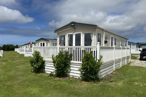 2 bedroom holiday lodge for sale, Hendra Croft, Goonhaven TR8