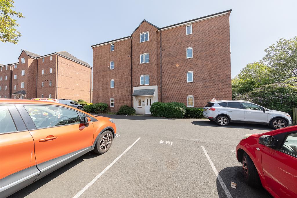 2 bedroom flat for sale