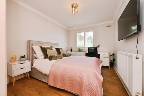 1 bedroom ground floor flat for sale, The Hyde, Ware