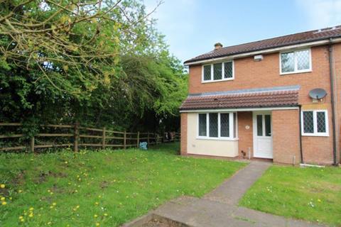 2 bedroom semi-detached house to rent, Dadford View, Brierley Hill