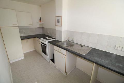 2 bedroom semi-detached house to rent, Dadford View, Brierley Hill