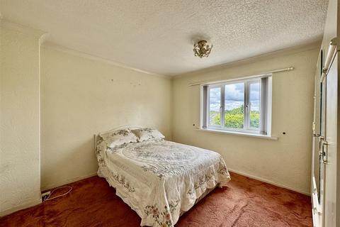 3 bedroom semi-detached house for sale, Templar Drive, Almondbury, Huddersfield, HD5 8HS