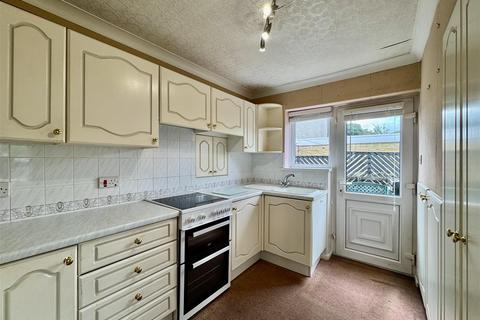 3 bedroom semi-detached house for sale, Templar Drive, Almondbury, Huddersfield, HD5 8HS