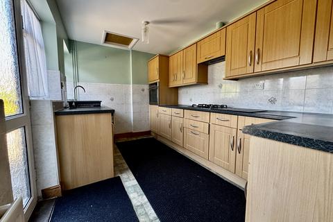 3 bedroom semi-detached house for sale, 37 Southlands Avenue Louth LN11 8EW