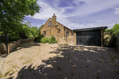 3 bedroom bungalow for sale, Station Road, Newchapel ST7