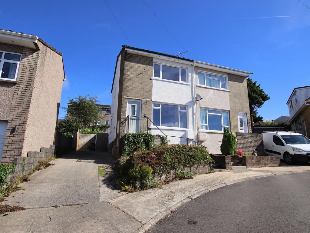 2 bedroom semi-detached house for sale