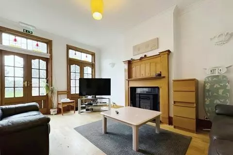 House share to rent - View 5