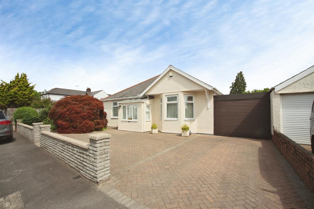 2 bedroom detached bungalow for sale