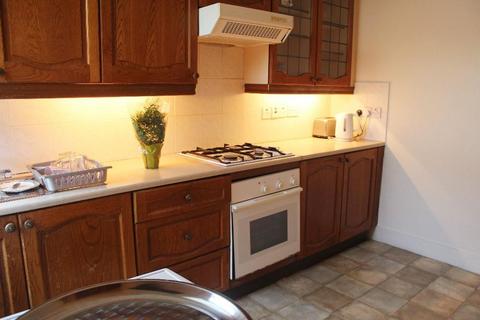 1 bedroom flat for sale, Squires Lane, London, N3