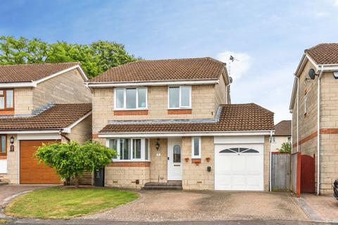4 bedroom detached house for sale, Saffron Close, Swindon
