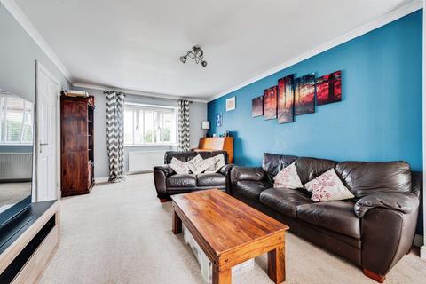 4 bedroom detached house for sale, Saffron Close, Swindon