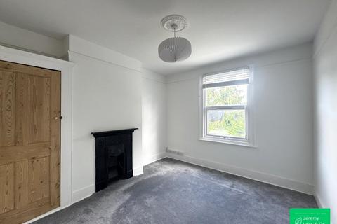3 bedroom terraced house to rent, Lewis Gardens, London