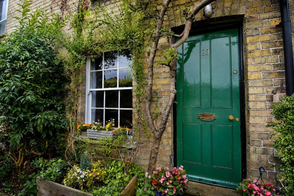 2 bedroom terraced house to rent