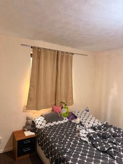 2 bedroom flat for sale, Pittman Gardens, Ilford