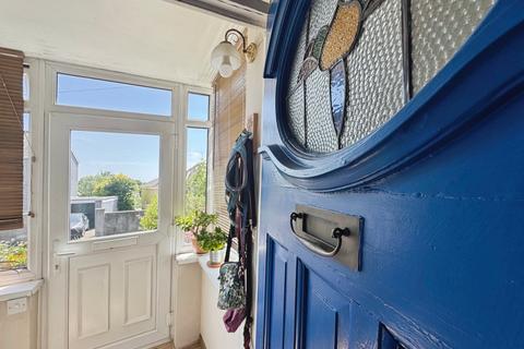 4 bedroom semi-detached house for sale, Hendrefoilan Road, Sketty, Swansea, West Glamorgan, SA2 9LS
