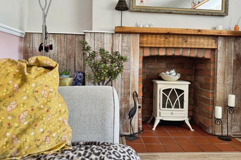 4 bedroom semi-detached house for sale, Hendrefoilan Road, Sketty, Swansea, West Glamorgan, SA2 9LS