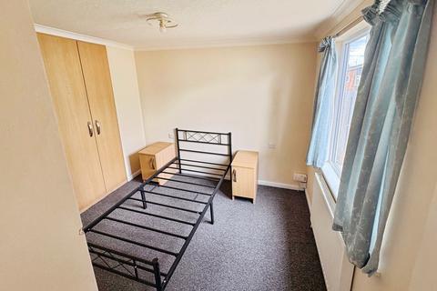 2 bedroom park home to rent, Featherstone Park, Featherstone WV10