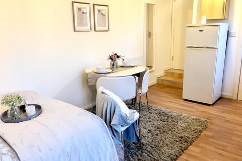 undefined, London, N15