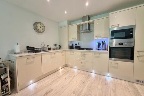 2 bedroom maisonette for sale, Meadows Drive, CAMBERLEY GU15