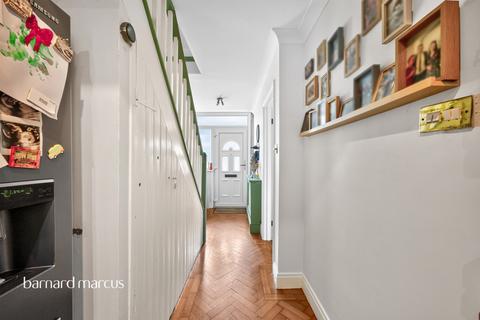 3 bedroom semi-detached house for sale, Garlands Road, Redhill