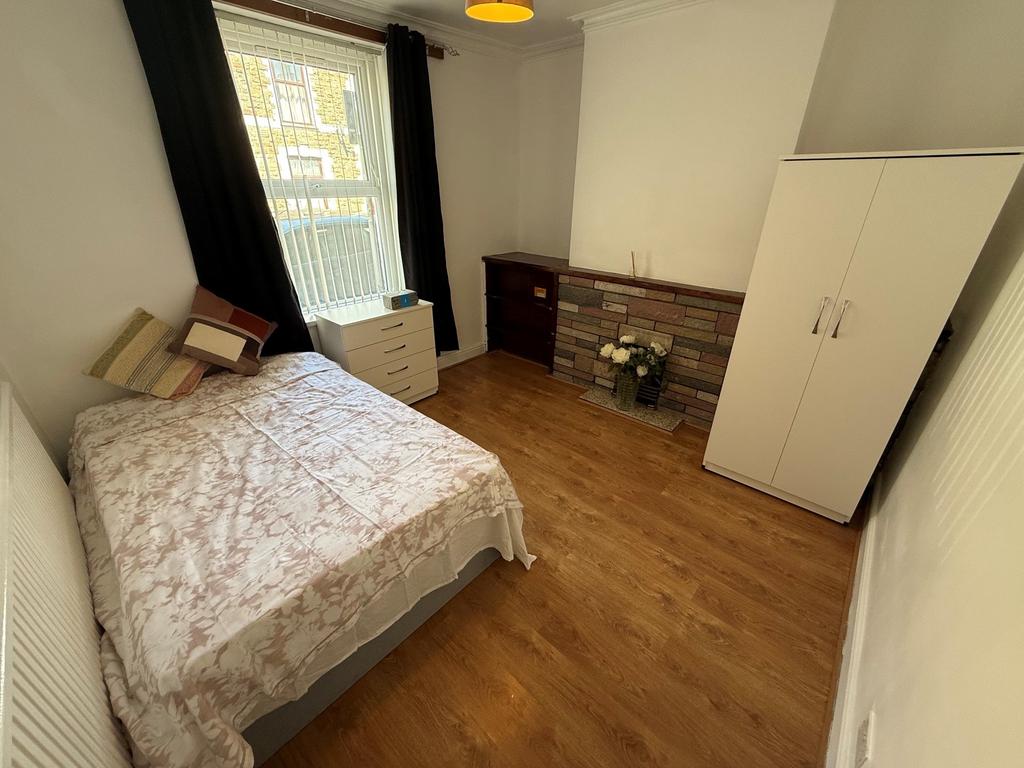 House in Cardiff, Cathays - View 2