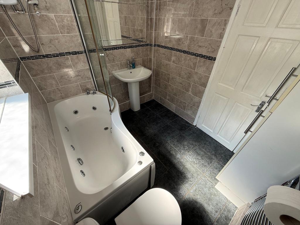 House in Cardiff, Cathays - View 5