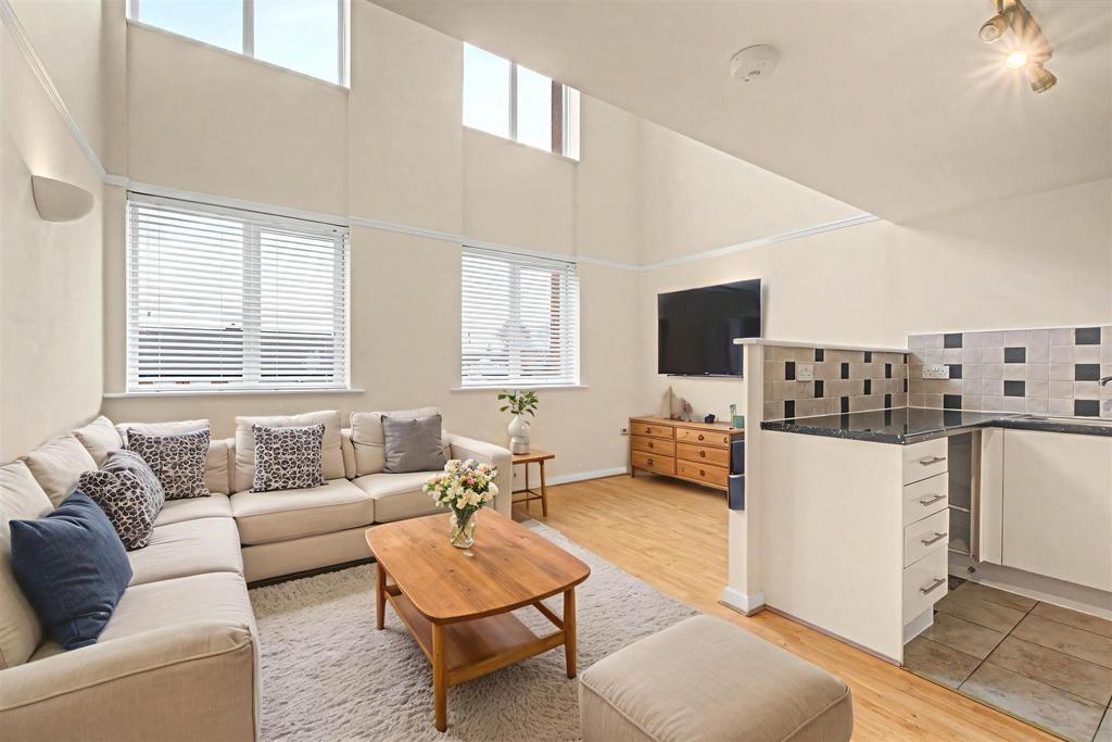 House in Nottingham, Sherwood - View 2