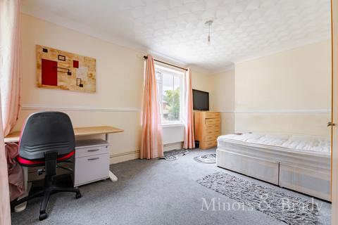 3 bedroom flat to rent, Brereton Close, Norwich