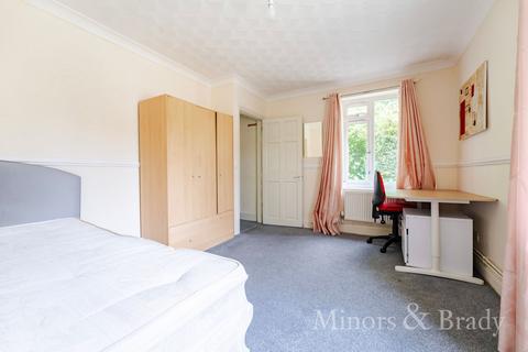 3 bedroom flat to rent, Brereton Close, Norwich