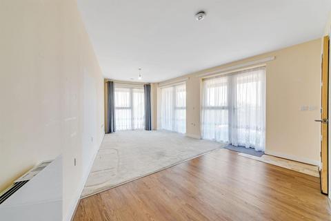 2 bedroom apartment for sale, Lewis House, Beulah Hill, London, SE19 3UX