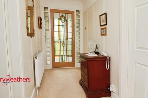 2 bedroom detached bungalow for sale, Sandygate, Wath-Upon-Dearne,